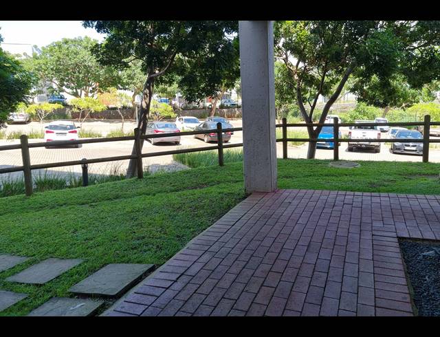 2 BEDROOM APARTMENT RENTED IN UMHLANGA RIDGE